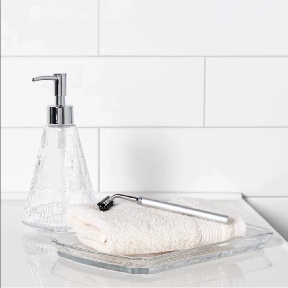 THRESHOLD Soap pump Glass Tumbler Soap tray clear‎ NIB bathroom accessories